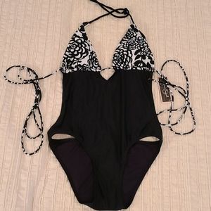 NWT Jessica Simpson Swimsuit Small